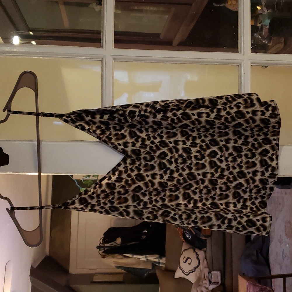 Leopard print tank top